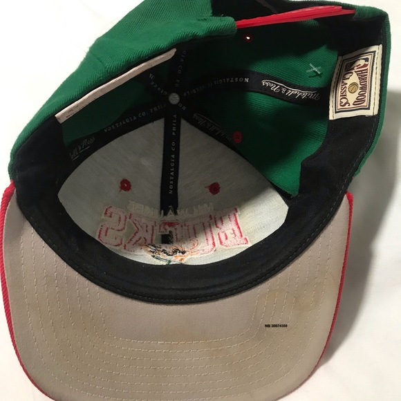 Milwaukee Bucks Hat - Picture 4 of 4
